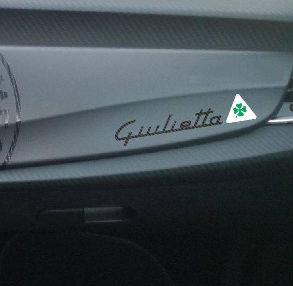 Stickers Alfa Romeo Giulietta four-leaf clover dashboard logo carbonlook