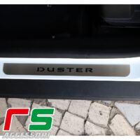 Dacia Duster Einstiegsleistenschutz aus Edelstahl