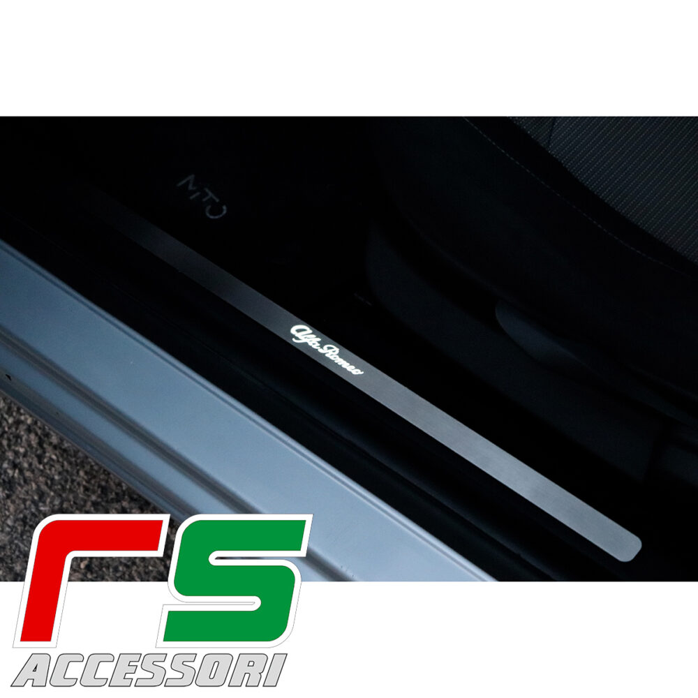 soglia battitacco batticalcagno illuminato Alfa Romeo Mito in acciaio inox - immagine 3