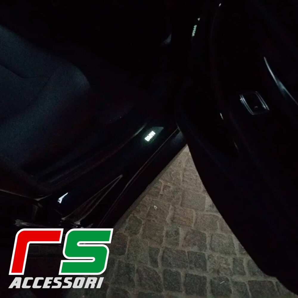 soglia battitacco illuminato bmw serie 3 F30 F31 acciaio inox - immagine 8