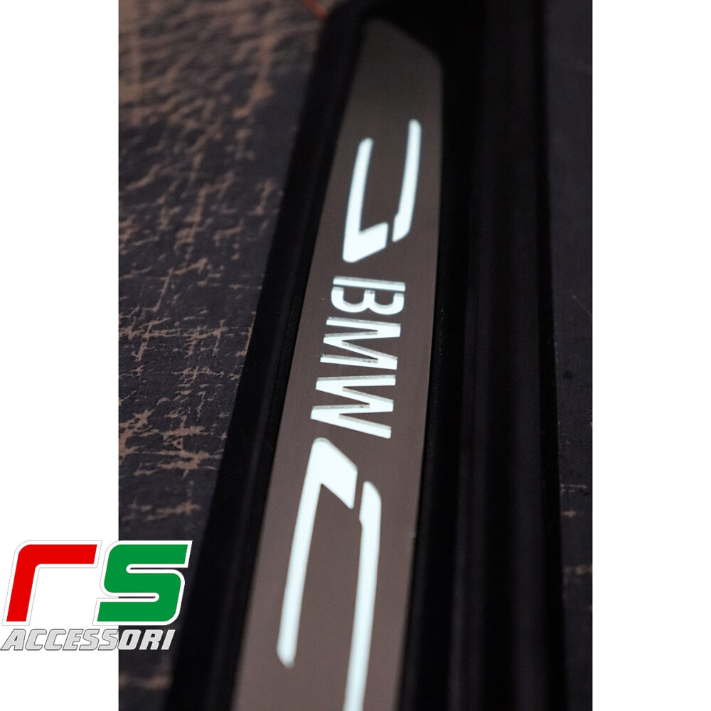 soglia battitacco illuminato bmw serie 3 F30 F31 acciaio inox - immagine 2