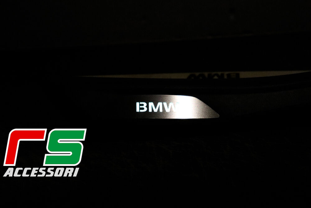 soglia battitacco illuminato bmw serie 3 F30 F31 acciaio inox - immagine 7