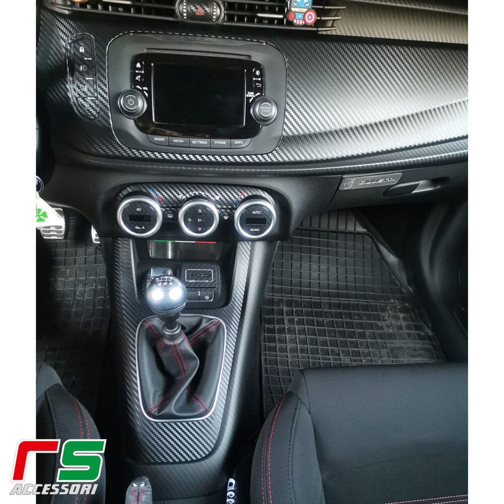 Alfa Romeo Giulietta adesivo carbonlook tunnel centrale - immagine 6